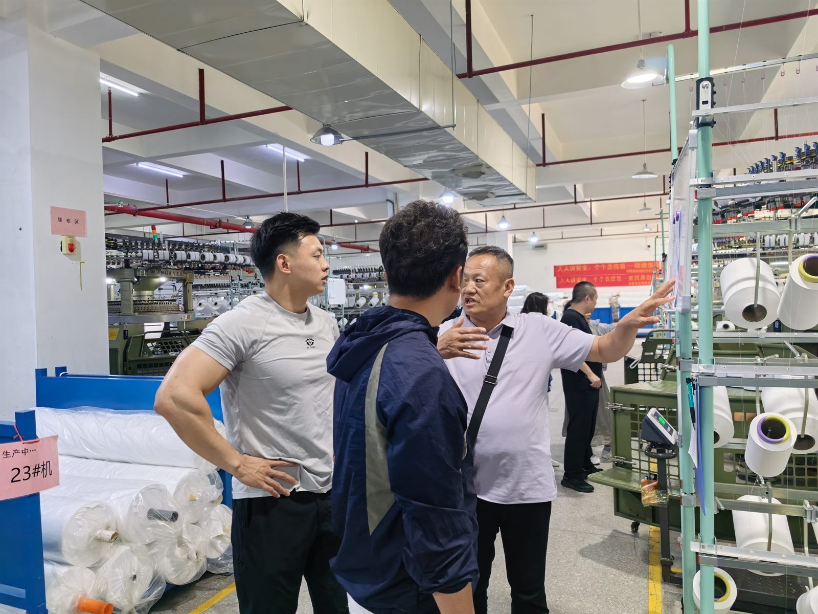 山东客户一行莅临宗德纺织参观交流