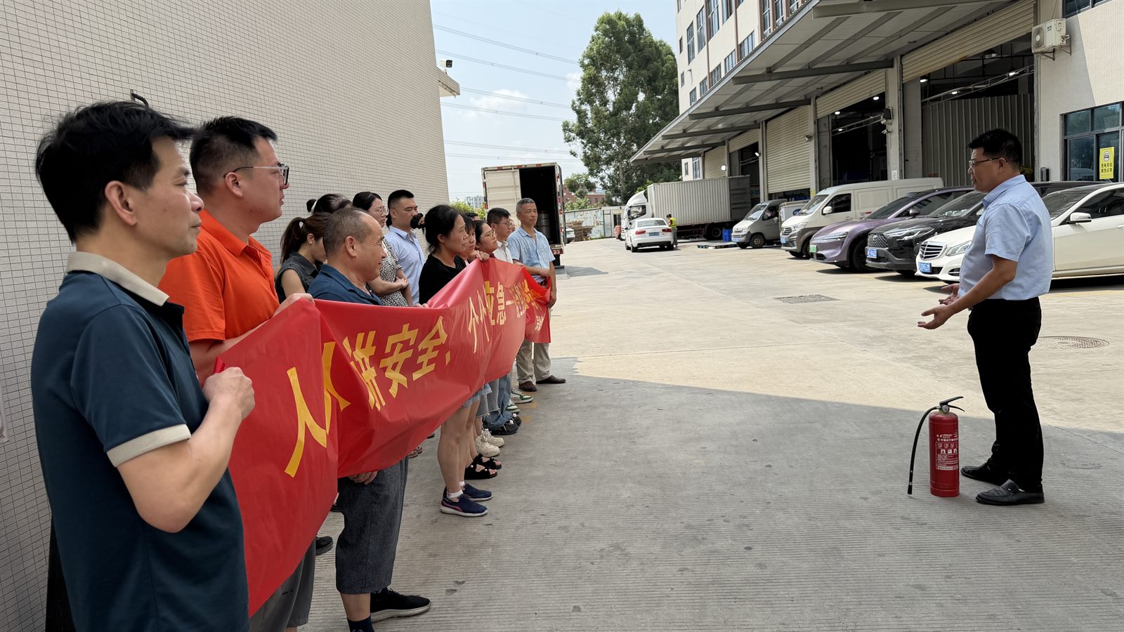 宗德纺织组织开展消防安全应急演练