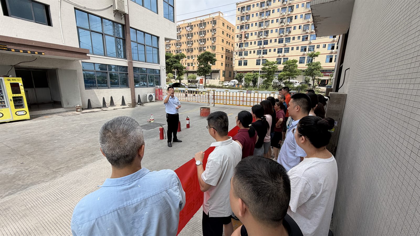 宗德纺织组织开展消防安全应急演练